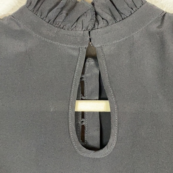 Dora Landa Black Silk Keyhole Blouse Top Size S - Picture 4 of 7